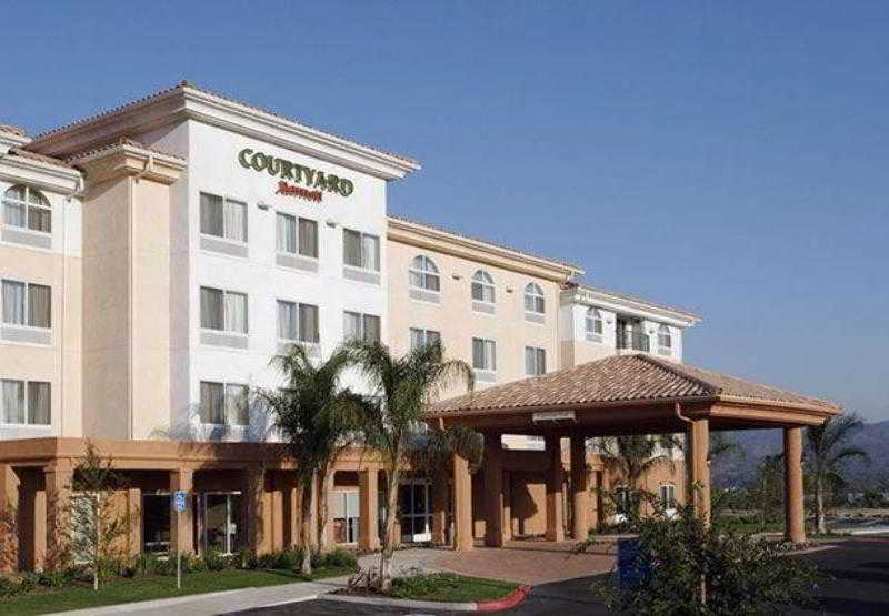 Courtyard Ventura Сими Вали Екстериор снимка