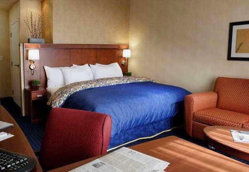 Courtyard Ventura Сими Вали Екстериор снимка